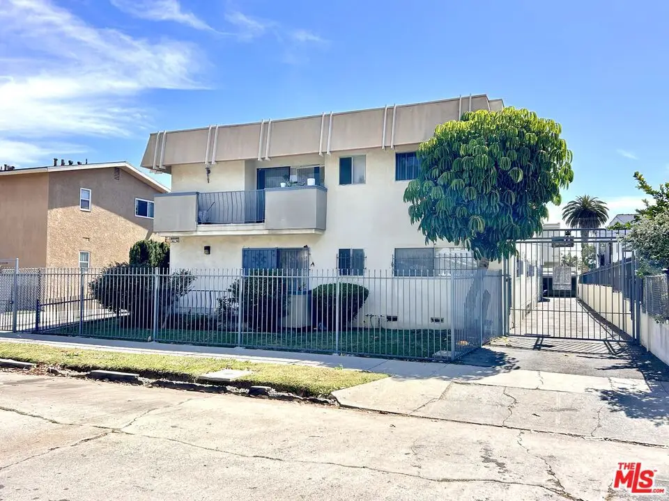 6214 S Victoria Avenue, Los Angeles, CA 90043 - #1