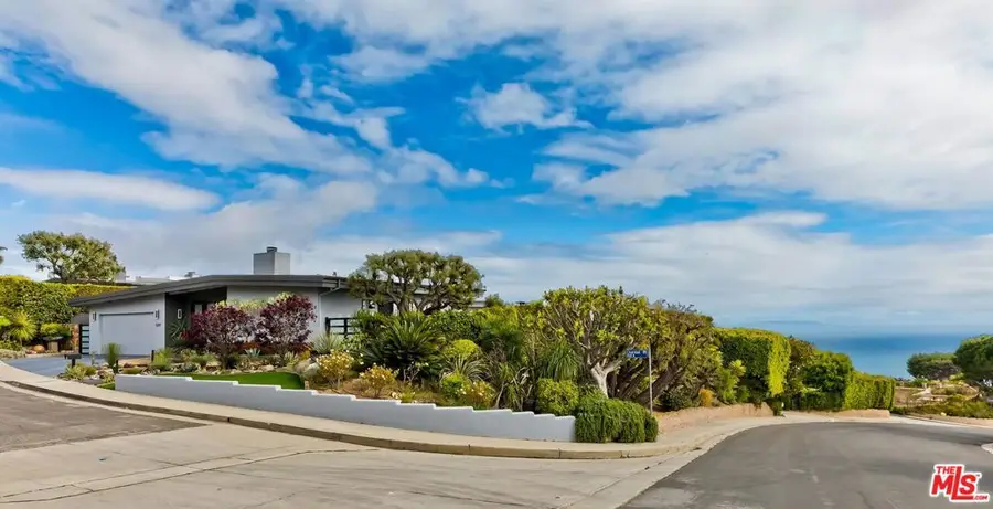 1334 Charmel Place, Pacific Palisades, CA 90272 - #2