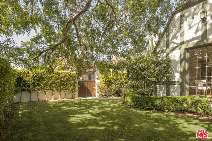 102 N Laurel Avenue, Los Angeles, CA 90048 - #2