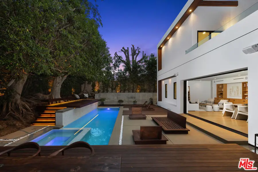 3207 Maplewood Avenue, Los Angeles, CA 90066 - #2