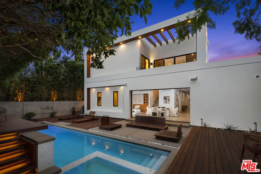 3207 Maplewood Avenue, Los Angeles, CA 90066 - #3