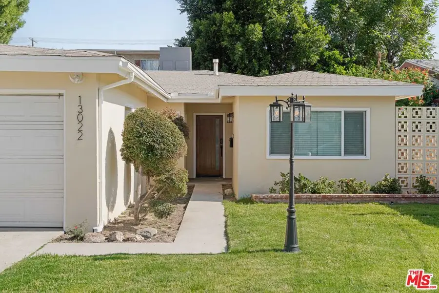 13022 Aetna Street, Valley Glen, CA 91401 - #2