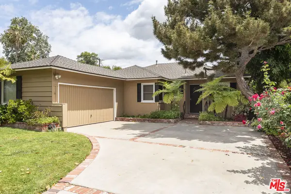 5512 Bevis Avenue, Sherman Oaks, CA 91411