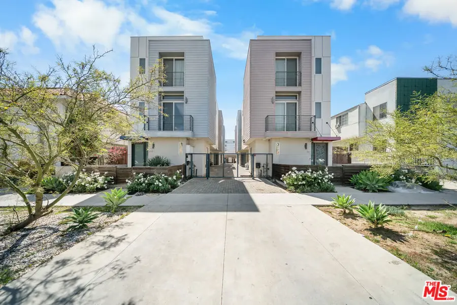 319 S Serrano Avenue, Los Angeles, CA 90020 - #2