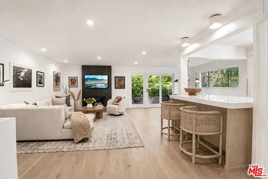 446 San Vicente Boulevard #202, Santa Monica, CA 90402 - #2