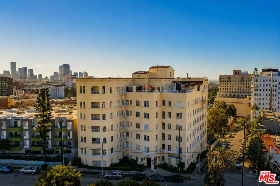 2430 Ocean View Avenue, Los Angeles, CA 90057 - #3