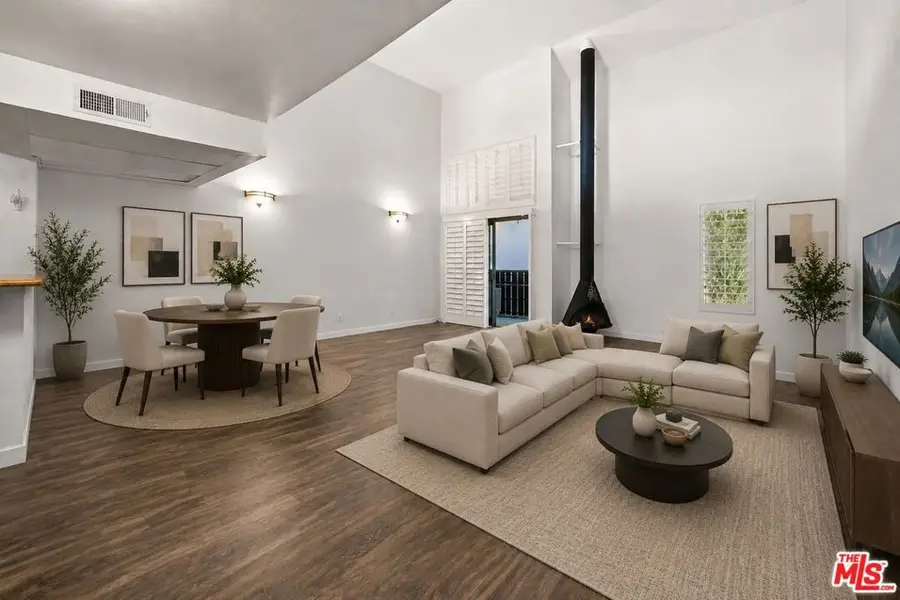 18645 Hatteras Street #285, Tarzana, CA 91356 - #2