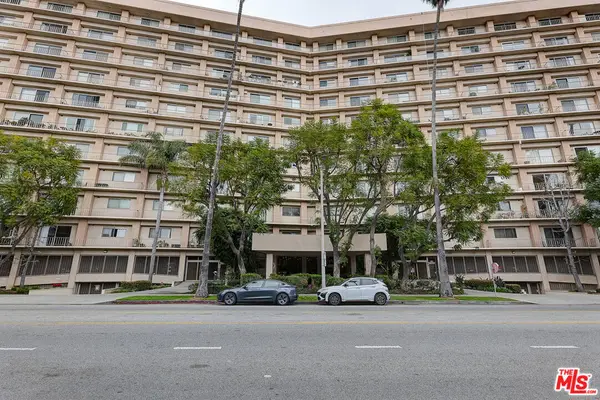 100 S Doheny Drive #223, Los Angeles, CA 90048