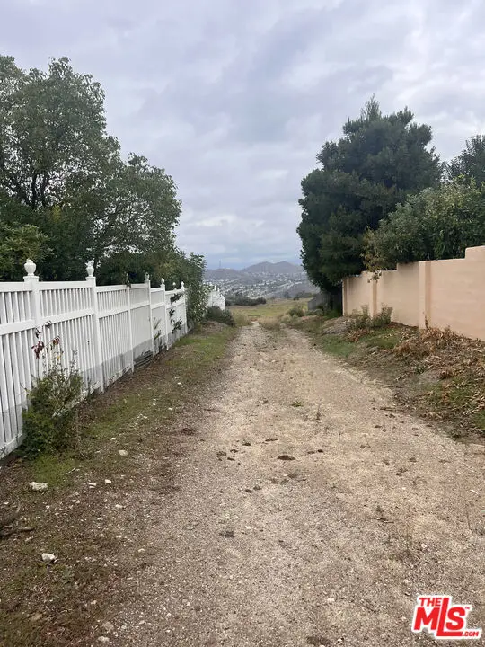 0 Alta Knoll Dr, Santa Clarita, CA 91350