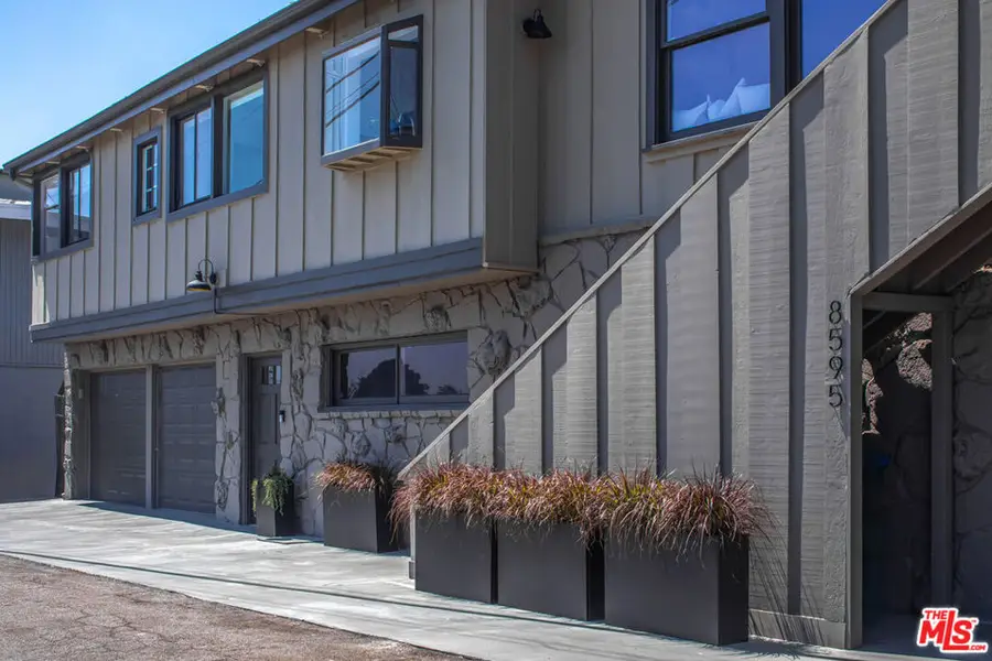 8595 Skyline Drive, Los Angeles, CA 90046 - #2
