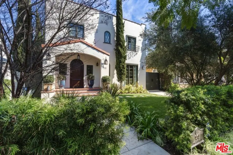 934 S Mullen Avenue, Los Angeles, CA 90019 - #2