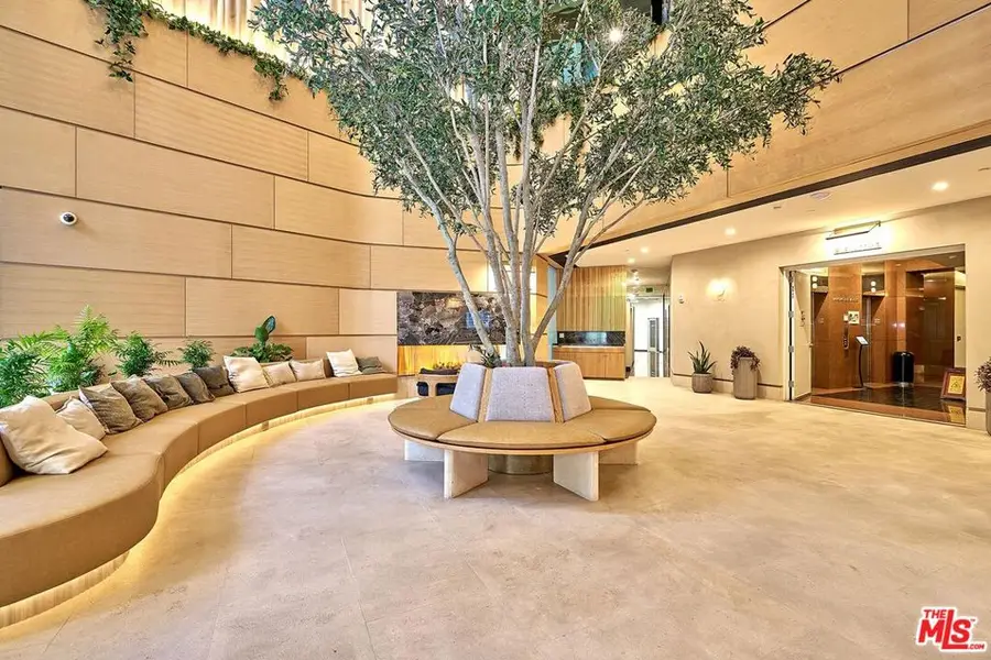 1100 Wilshire Boulevard #3001, Los Angeles, CA 90017 - #2