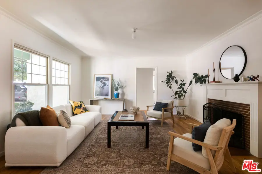 10251 Odell Avenue, Sunland, CA 91040 - #2