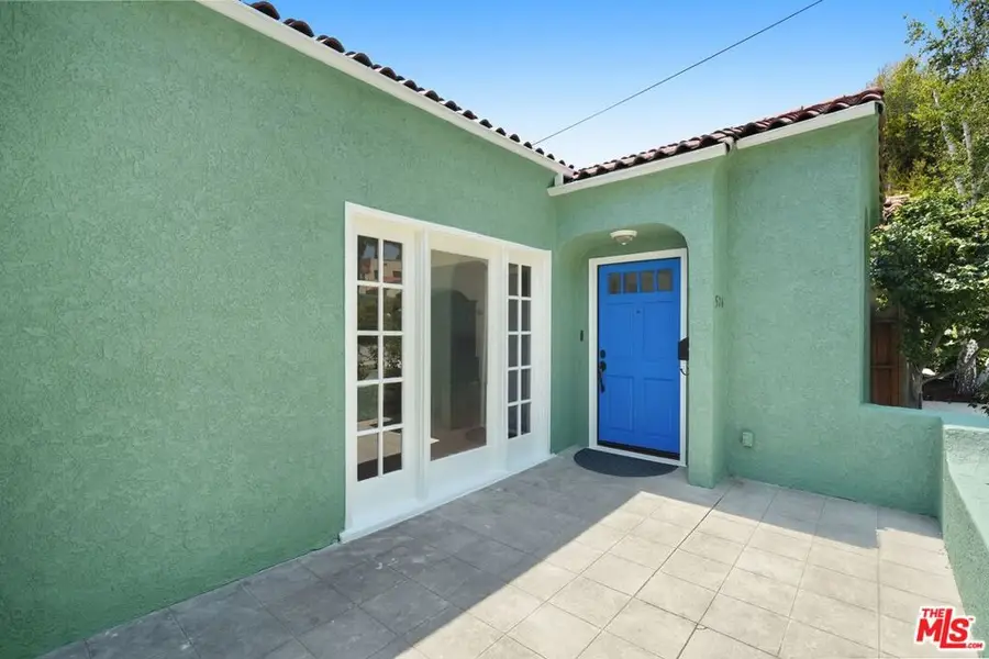 526 Monte Vista Avenue, Glendale, CA 91202 - #3