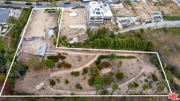 955 Enchanted Way, Pacific Palisades, CA 90272