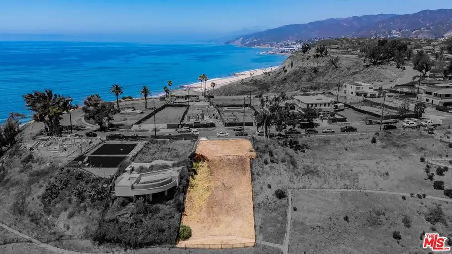 15215 Friends Street, Pacific Palisades, CA 90272 - #3
