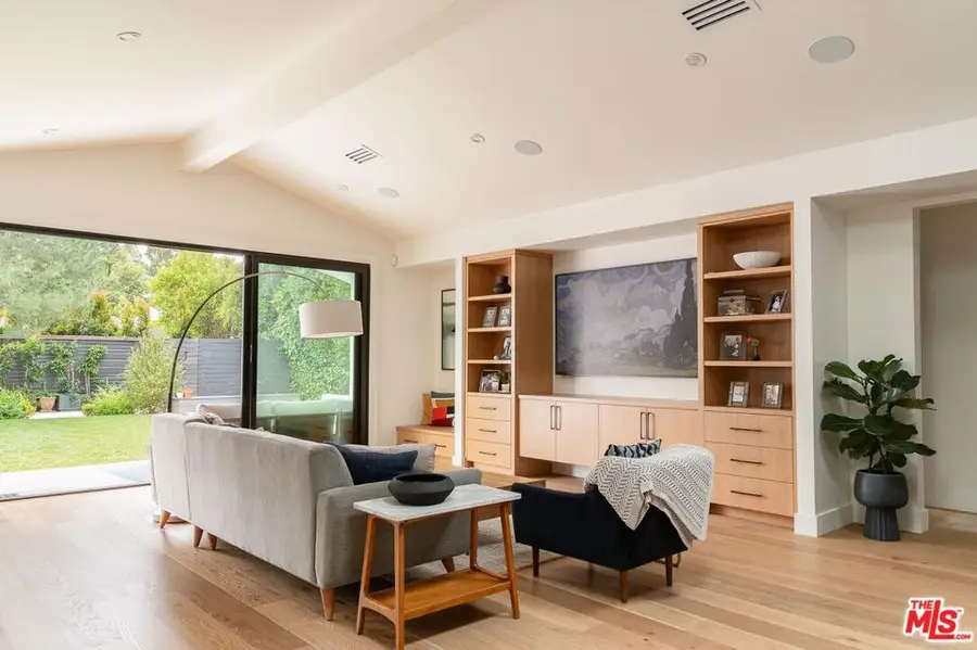 11920 Hartsook Street, Valley Village, CA 91607 - #2