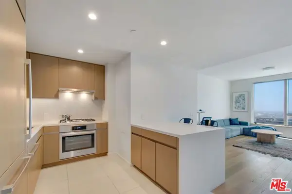 889 Francisco Street #3401, Los Angeles, CA 90017