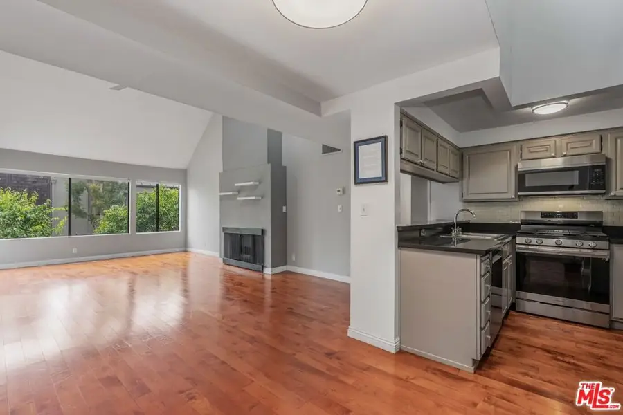 950 N Kings Road #324, West Hollywood, CA 90069 - #2