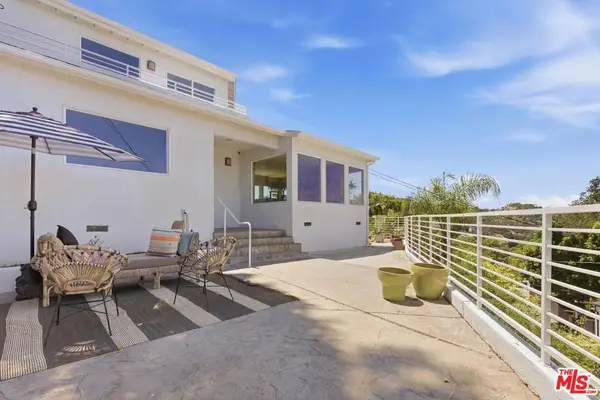 11776 Laurelcrest Drive, Studio City, CA 91604