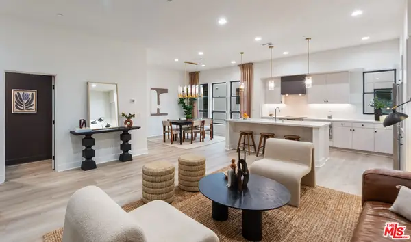 1318 W Cannon Drive, Los Angeles, CA 90026