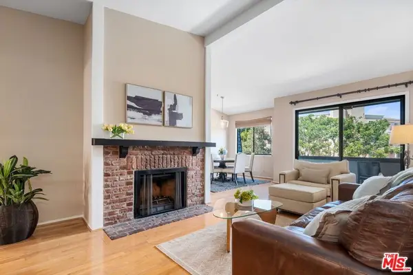 306 Bora Bora Way #305, Marina Del Rey, CA 90292