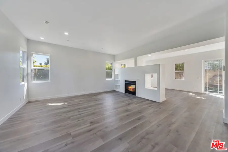 682 Oxford Avenue, Venice, CA 90291 - #3