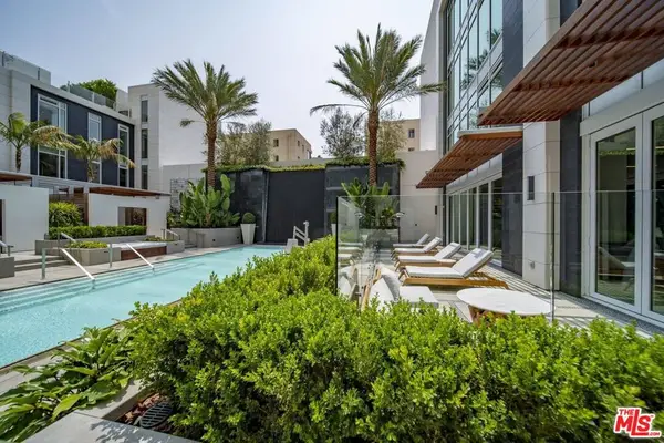 9000 W 3rd Street #211, Los Angeles, CA 90048