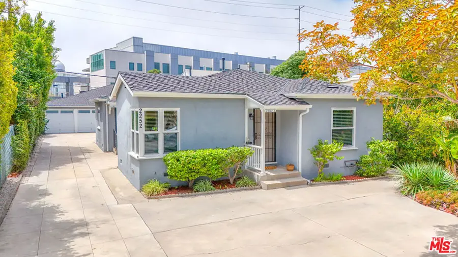 2252 20th Street, Santa Monica, CA 90405 - #3