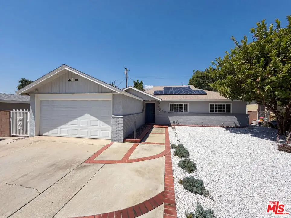 1007 E Citrus Edge Street, Azusa, CA 91702 - #1