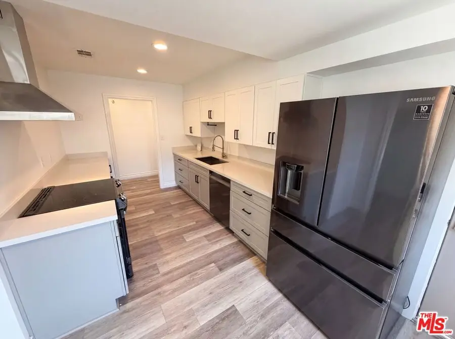 1007 E Citrus Edge Street, Azusa, CA 91702 - #2