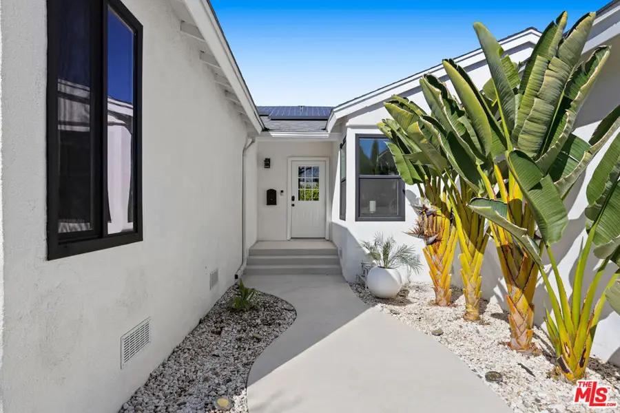 19833 Bassett Street, Winnetka, CA 91306 - #3