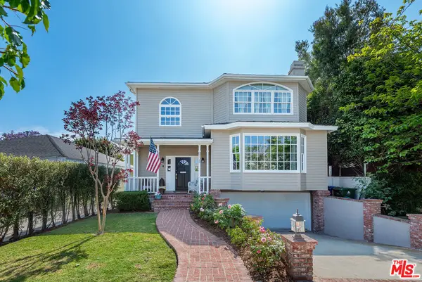 8128 Regis Way, Los Angeles, CA 90045