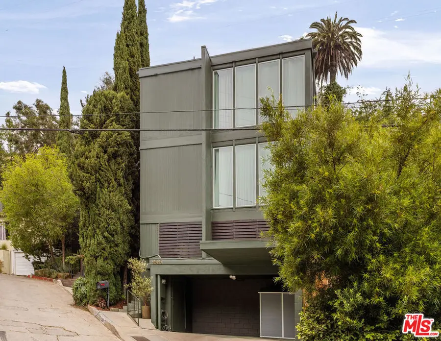 8525 Ridpath Drive, Los Angeles, CA 90046 - #2