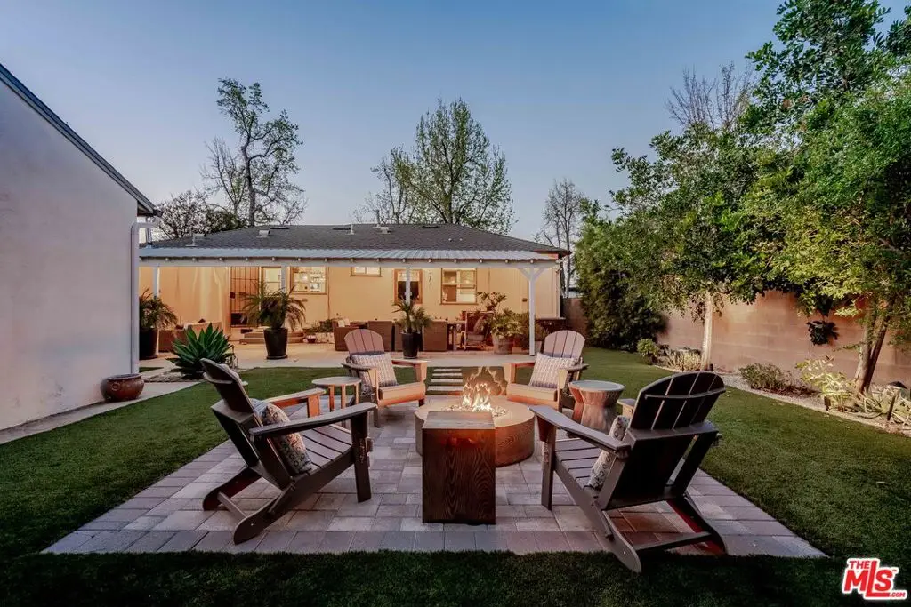 17400 Martha Street, Encino, CA 91316 - #1
