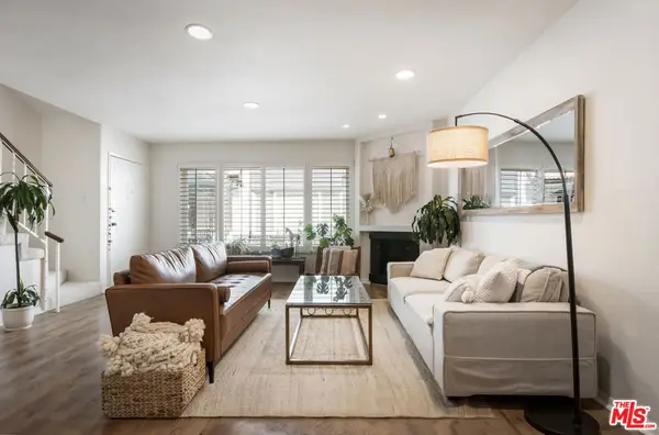 14332 Dickens Street #7, Sherman Oaks, CA 91423