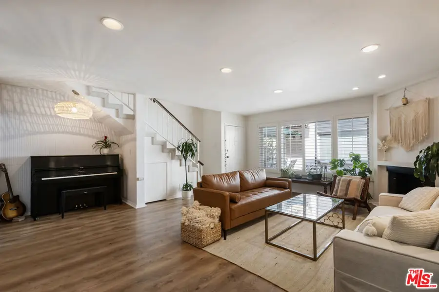14332 Dickens Street #7, Sherman Oaks, CA 91423 - #3