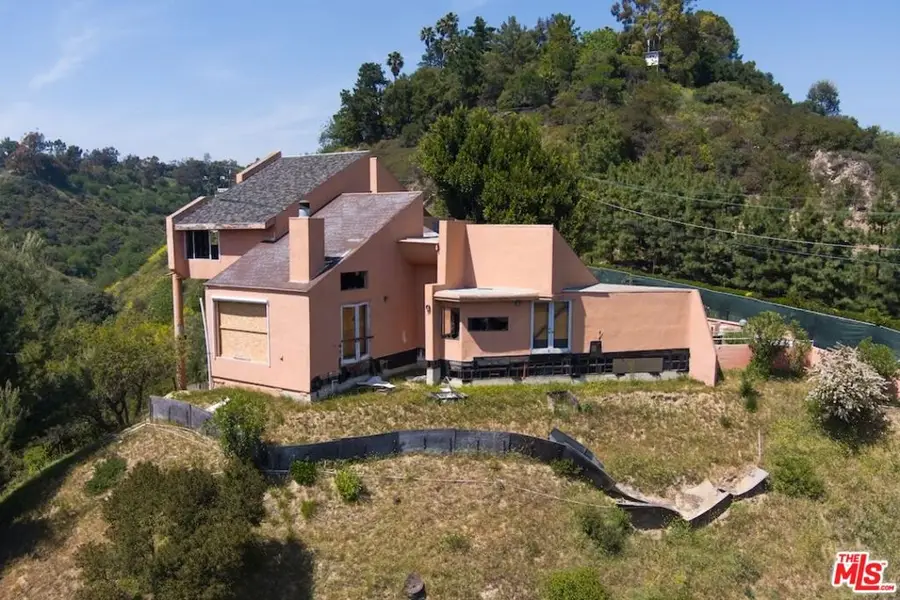 3025 Benedict Canyon Drive, Beverly Hills, CA 90210 - #3