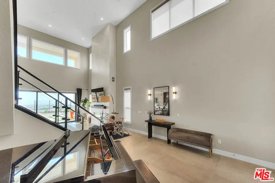20558 W Overlook Court, Porter Ranch, CA 91326 - #2