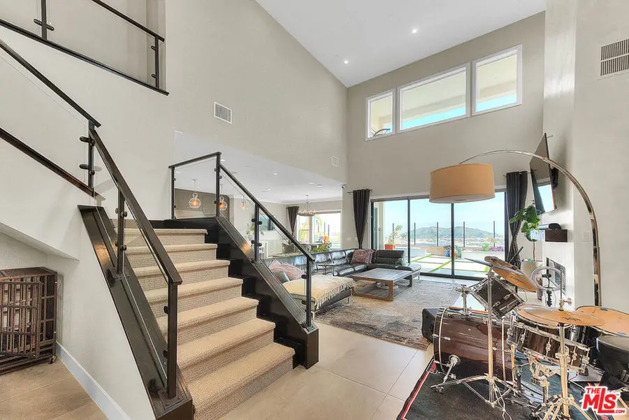 20558 W Overlook Court, Porter Ranch, CA 91326 - #3