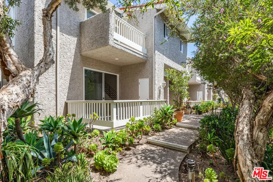 28368 Rey De Copas Lane, Malibu, CA 90265 - #2