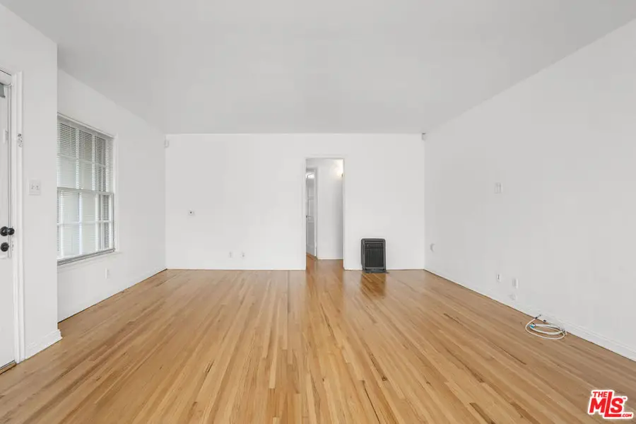 10603 Camarillo Street, North Hollywood, CA 91602 - #3
