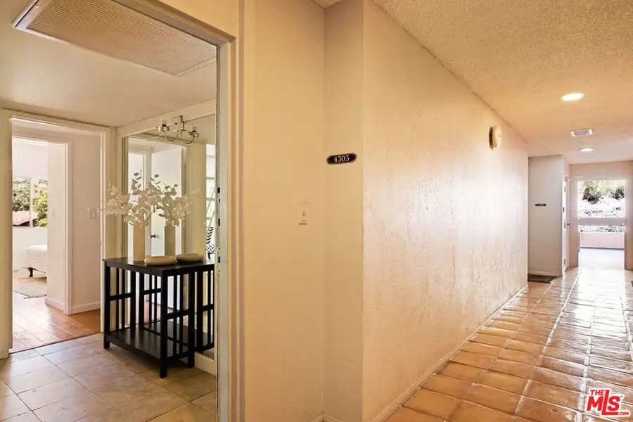 2700 Cahuenga Boulevard #4303, Los Angeles, CA 90068 - #3