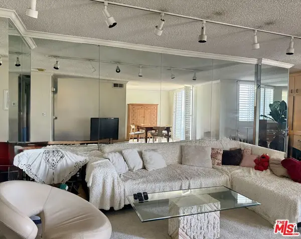100 S Doheny Drive #1009, Los Angeles, CA 90048
