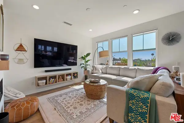 2911 Exposition Place #1, Los Angeles, CA 90018