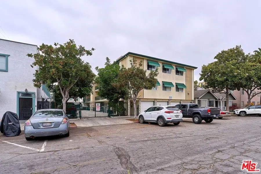 237 Lime Avenue #9, Long Beach, CA 90802 - #3