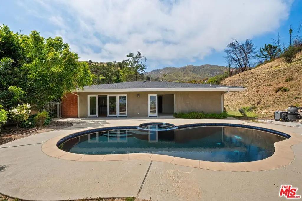 1812 Manzanita Park Avenue, Malibu, CA 90265 - #1