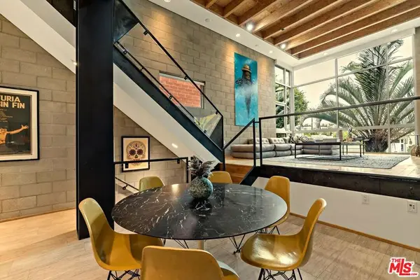 631 N Larchmont Boulevard #2, Los Angeles, CA 90004