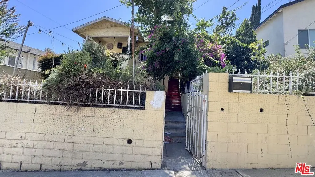 1065 N Gage Avenue, Los Angeles, CA 90063 - #1