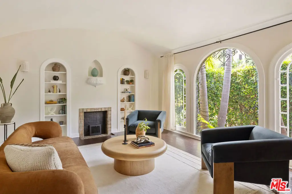 830 Robinson Street, Los Angeles, CA 90026 - #1